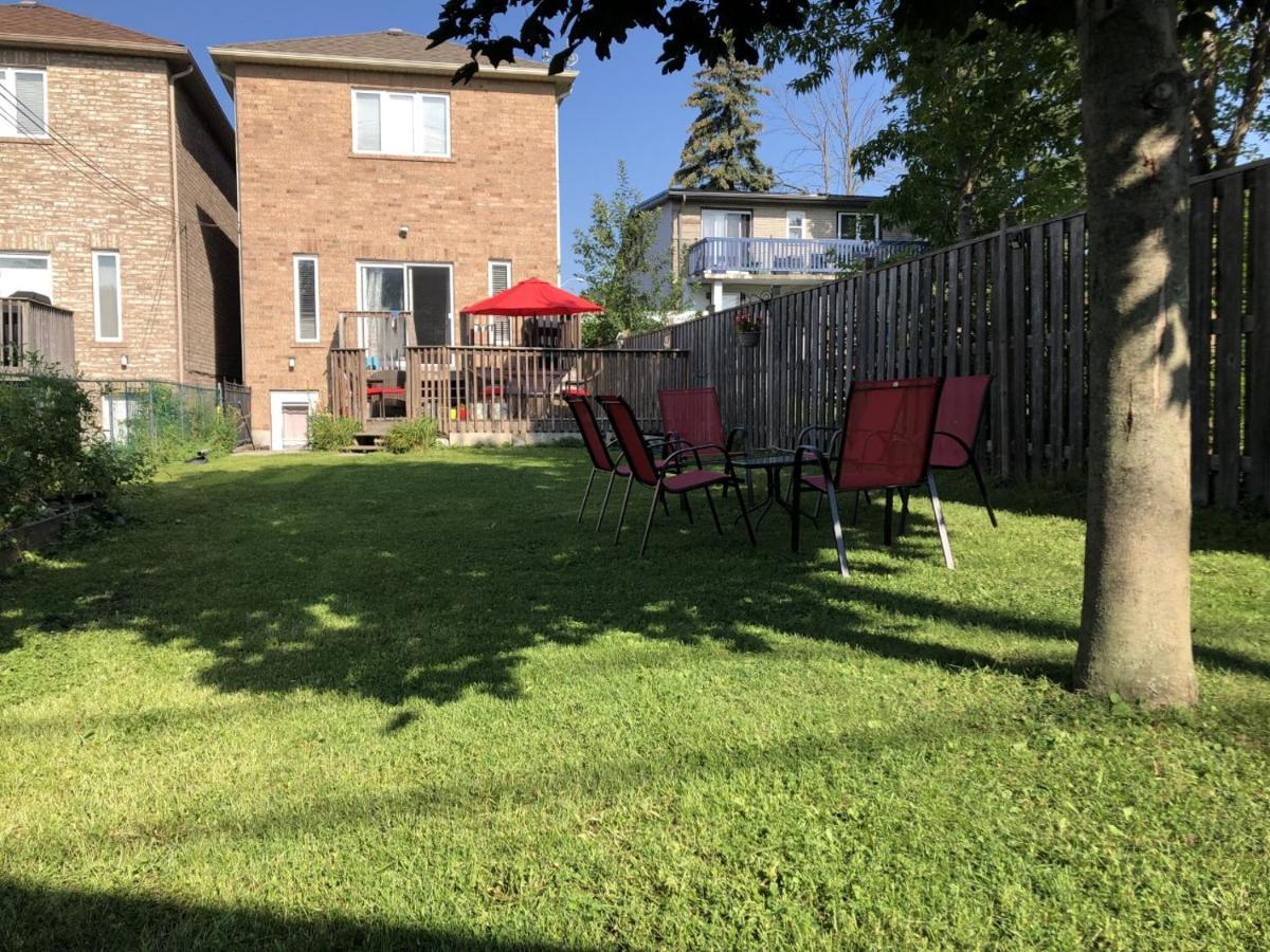 Spacious 2 Bedroom guest suite Toronto Extérieur photo