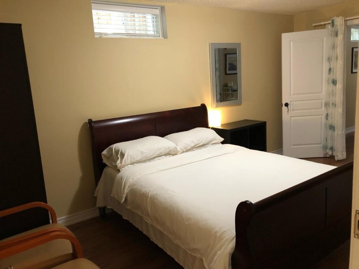 Spacious 2 Bedroom guest suite Toronto Extérieur photo